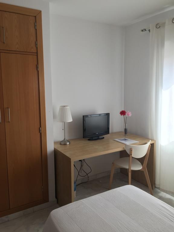 Hostal Monteluna Rociana Pokoj fotografie